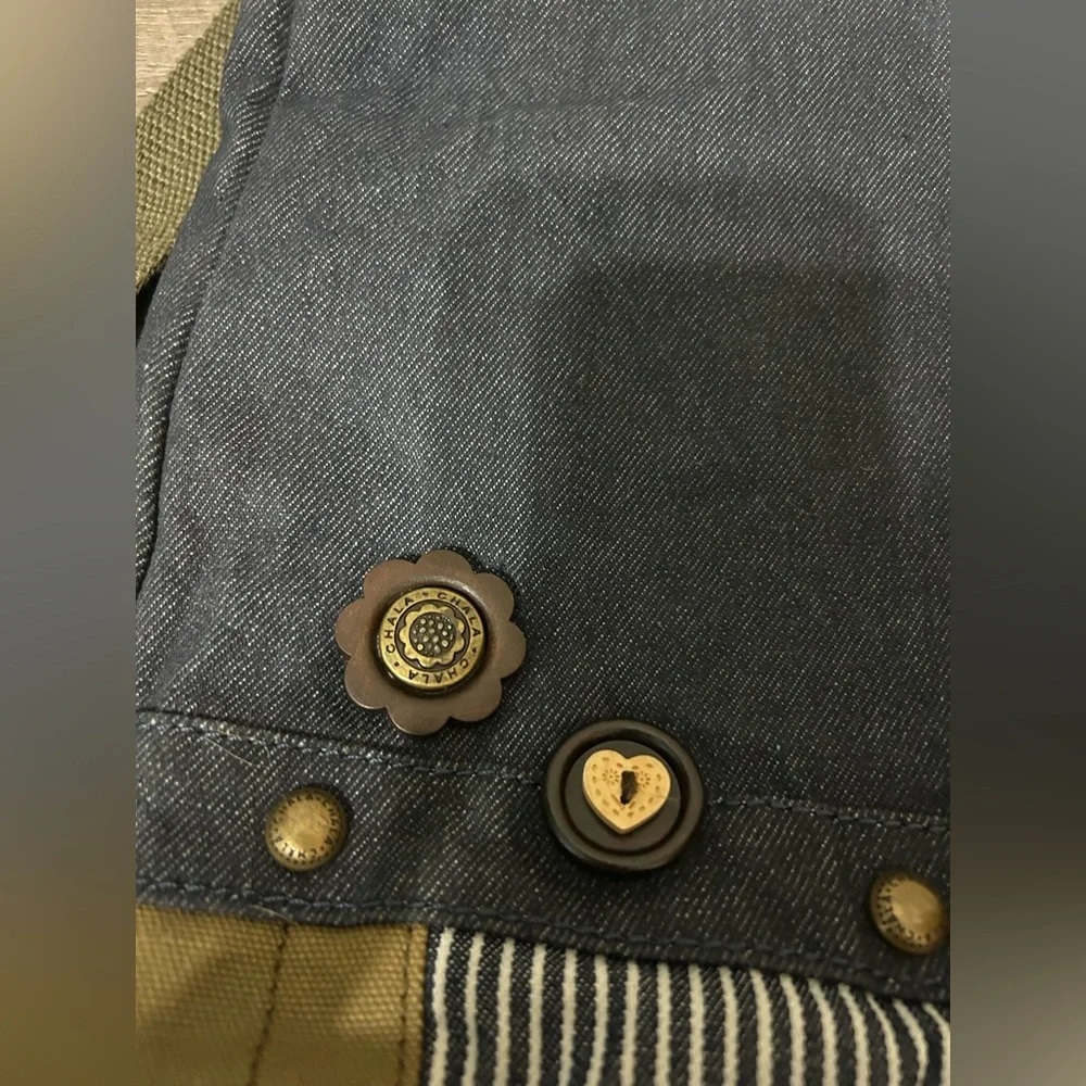 Chala Handbags | Patch Xbody bag Denim floral Buttons Fringe - Picture 4 of 7